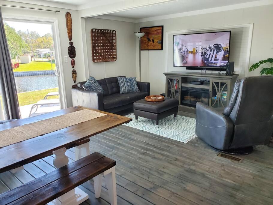 Vila 3 Bed, 2 Bath, Waterfront, Dock, Large Driveway Tavares Exteriér fotografie