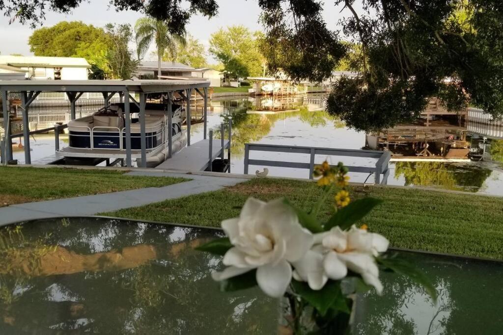 Vila 3 Bed, 2 Bath, Waterfront, Dock, Large Driveway Tavares Exteriér fotografie